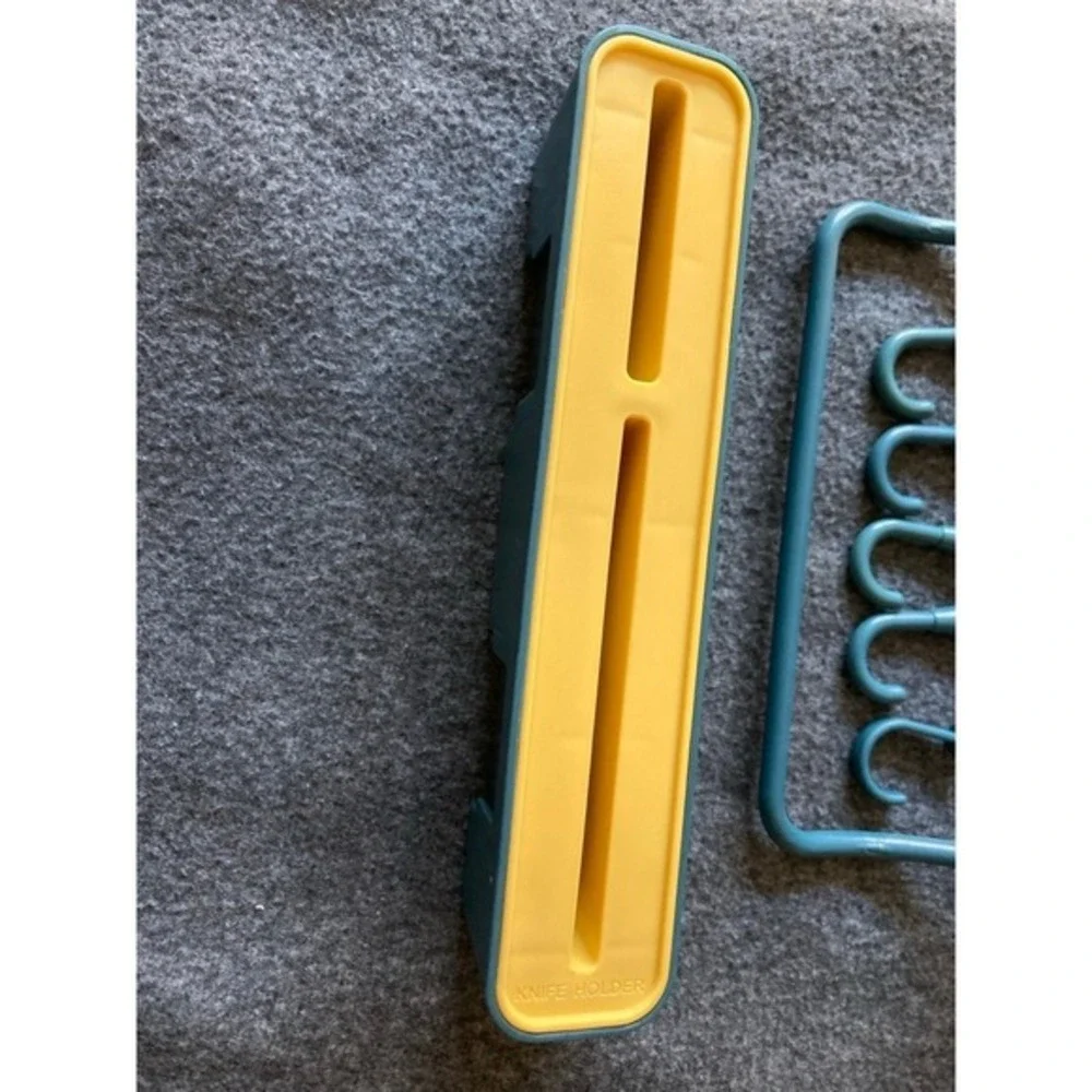 Wall-Mounted Kitchen Organizer Rack with Hooks – Utensil Holder, Knife Storage,‎